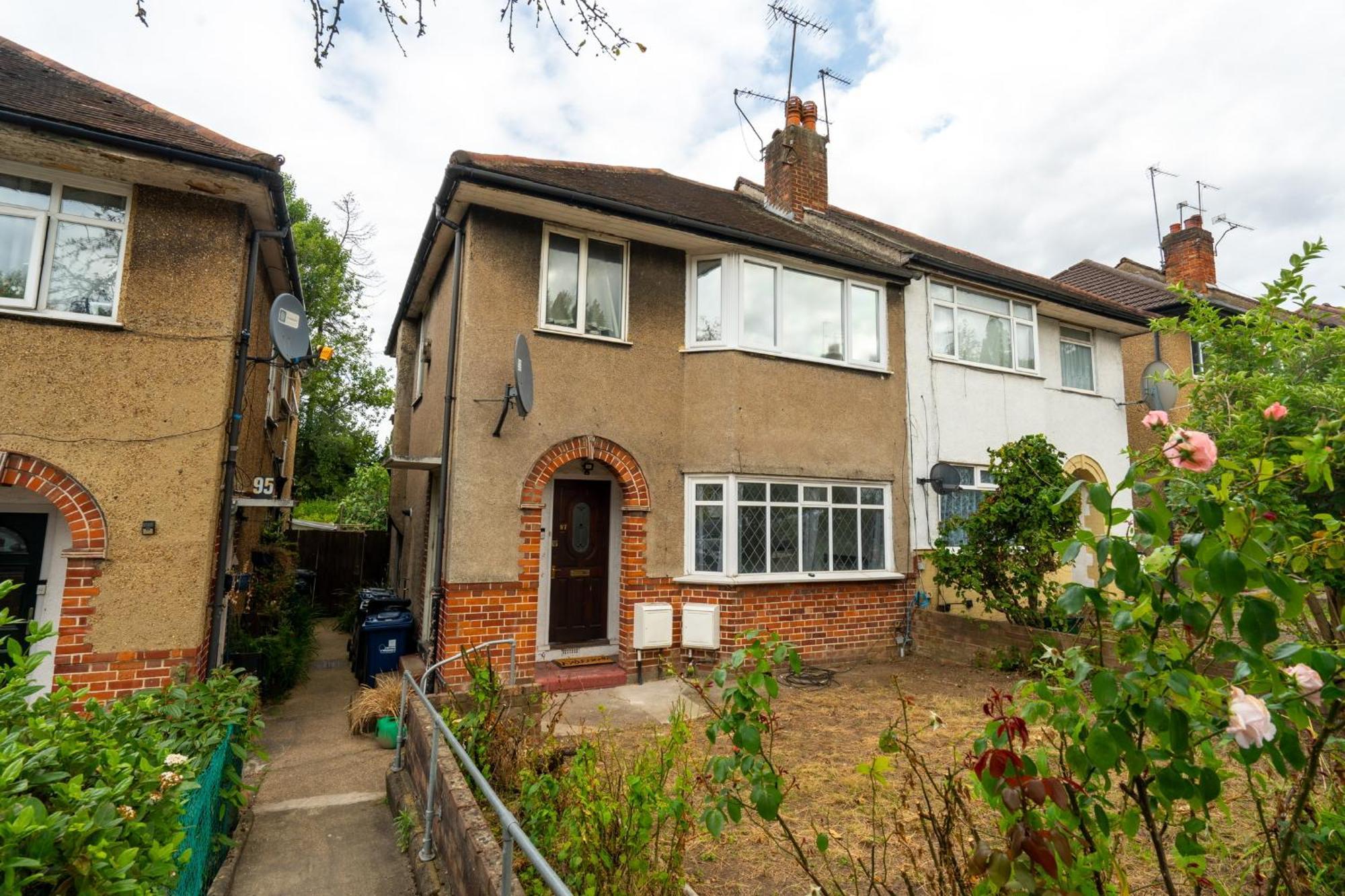 2 Bed, Wembley, Ealing, London Apartment Exterior photo